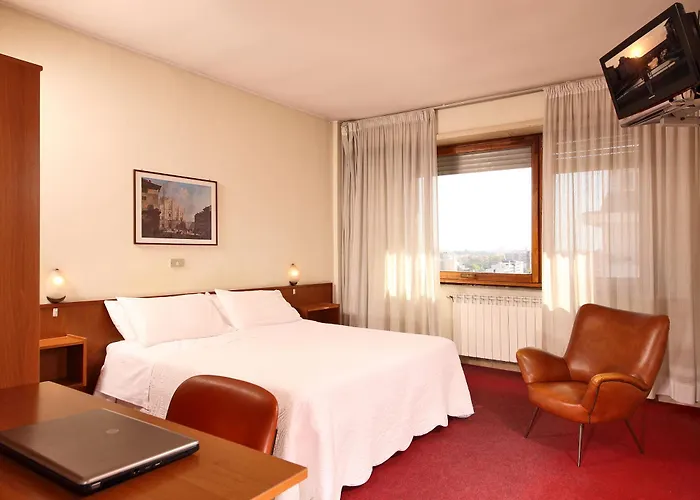 Radio Hotel