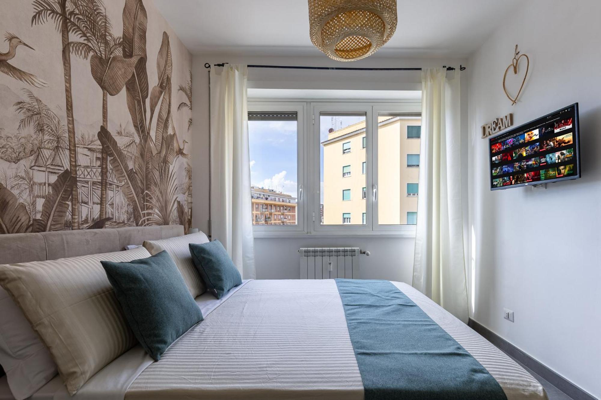 Hotel Radio